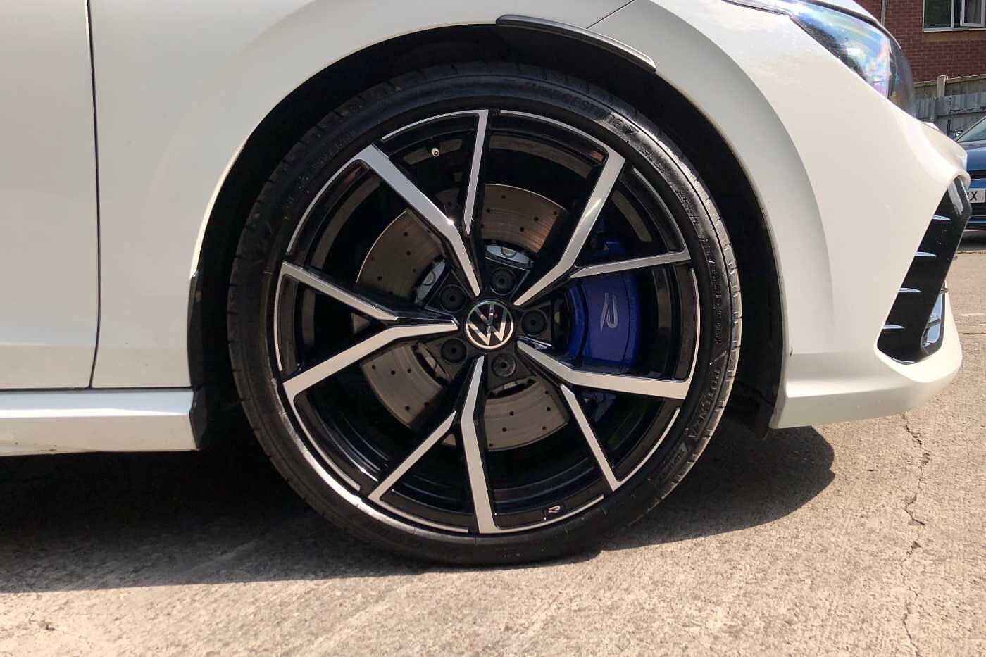 Volkswagen Golf R MK8 2.0 TSI 4Motion 320PS DSG 5 Dr