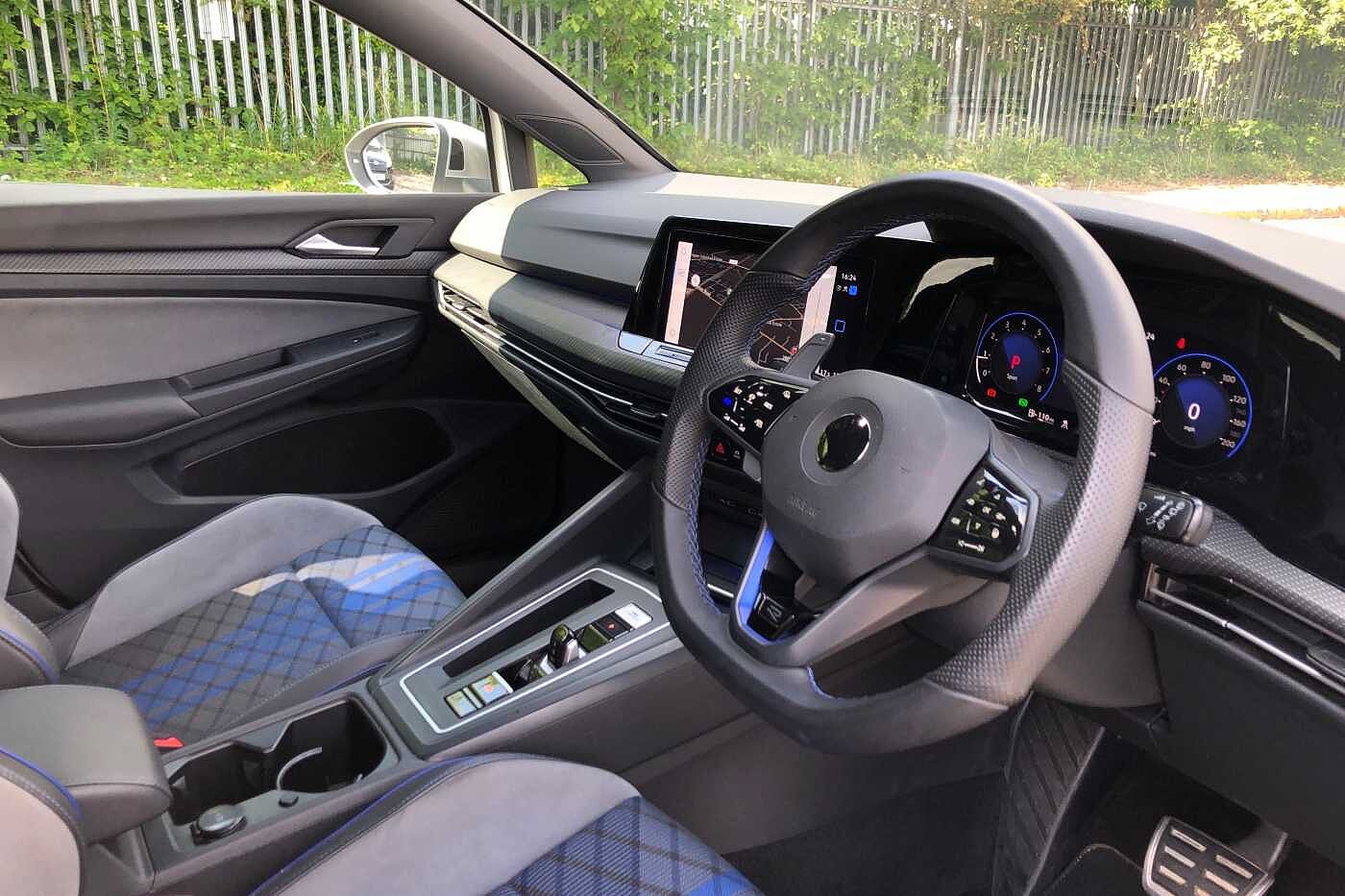 Volkswagen Golf R MK8 2.0 TSI 4Motion 320PS DSG 5 Dr
