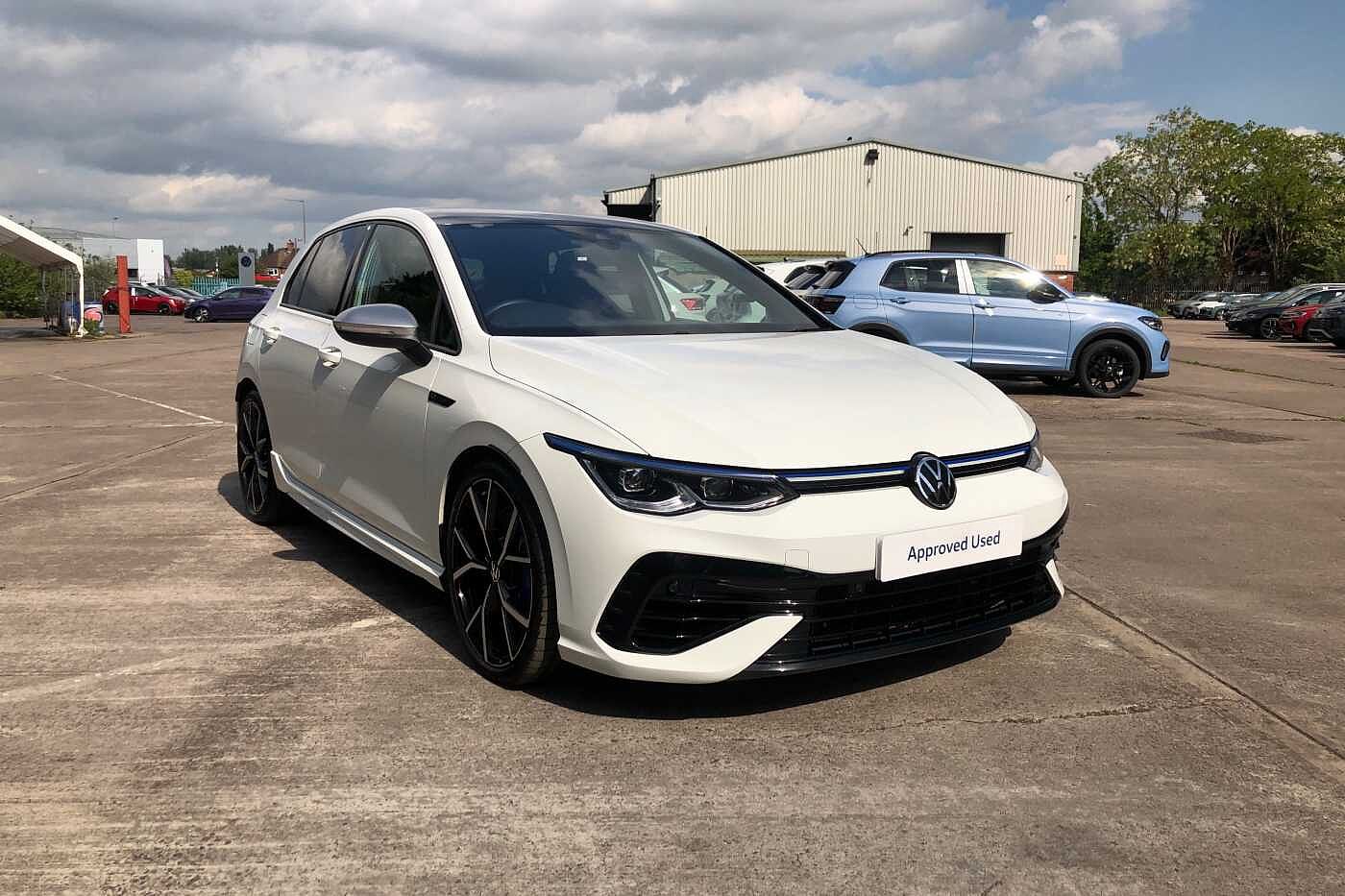 Volkswagen Golf R MK8 2.0 TSI 4Motion 320PS DSG 5 Dr